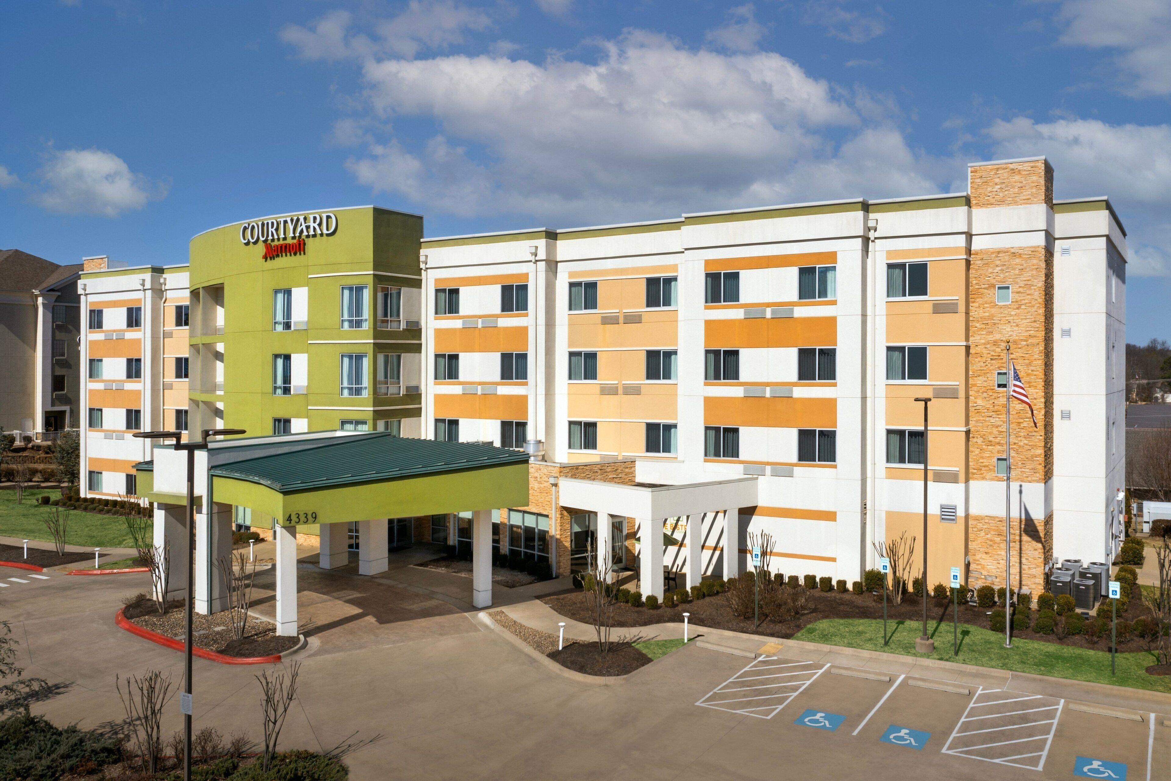 15 Courtyard by Marriott Hotels in the South US for Every Trip