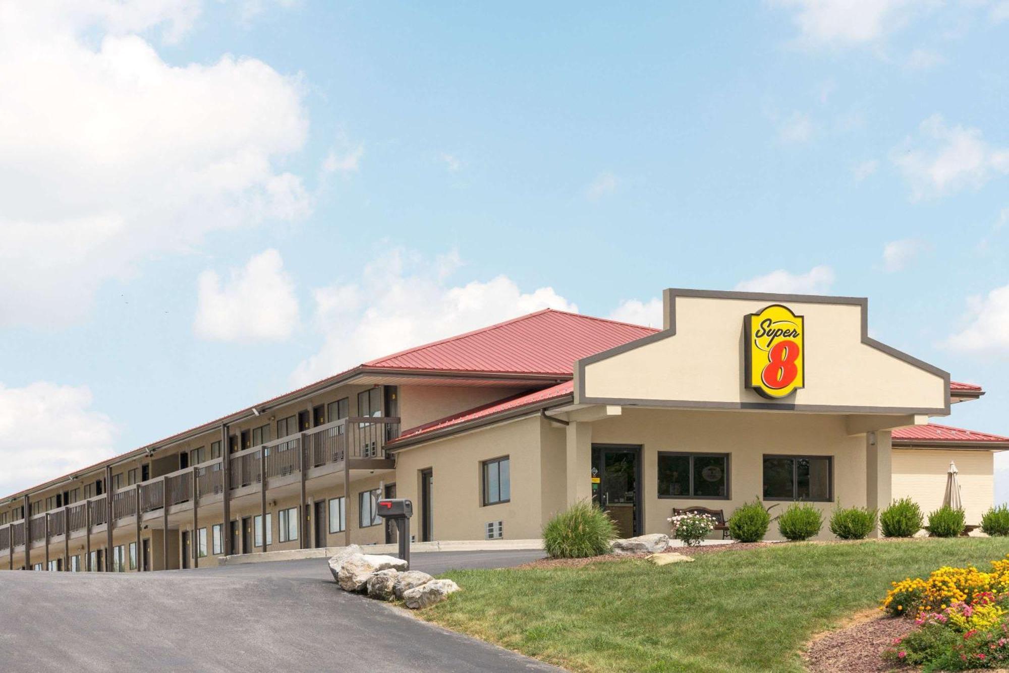 15 Top-Rated Airport Hotels in the Appalachian Mountains