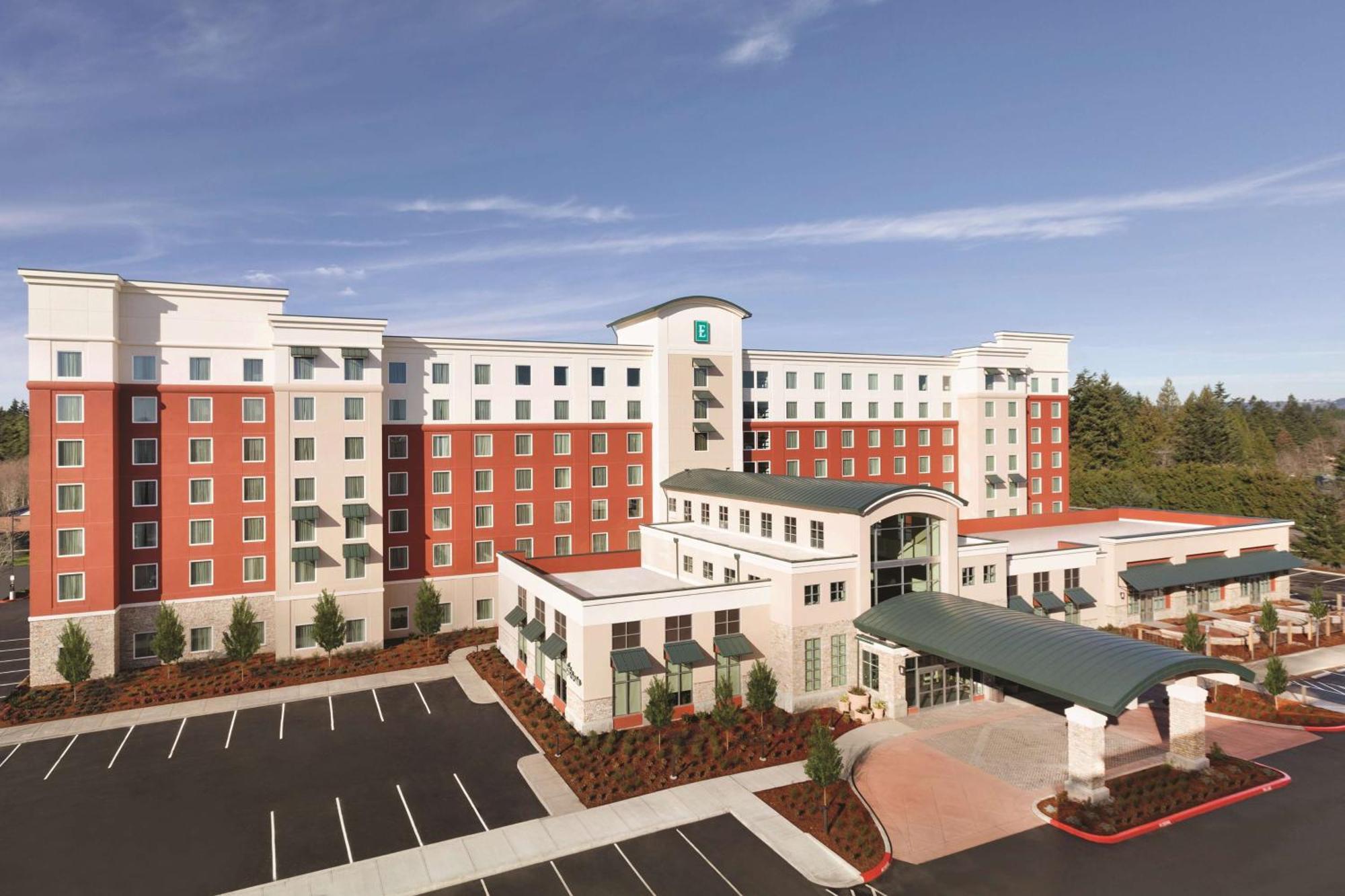Staying Near Elliott Bookkeeping School Svc: 2 Hotels Compared